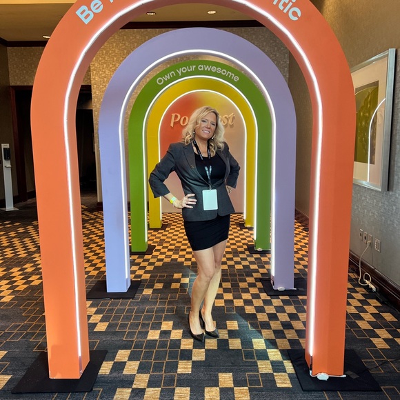 Meet your Posher, Paula - Picture 8 of 16